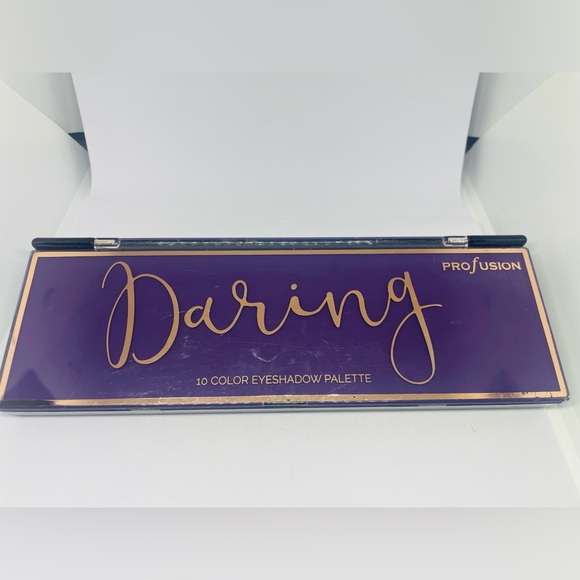 PROFUSION - Daring -  10 Color Eyeshadow Pallet - Picture 2 of 3